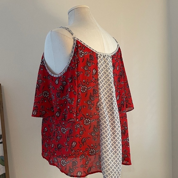 EUC Jolt Brand Red and White Floral Open-Shoulder Boho Peasant Top | Size L - Picture 5 of 8